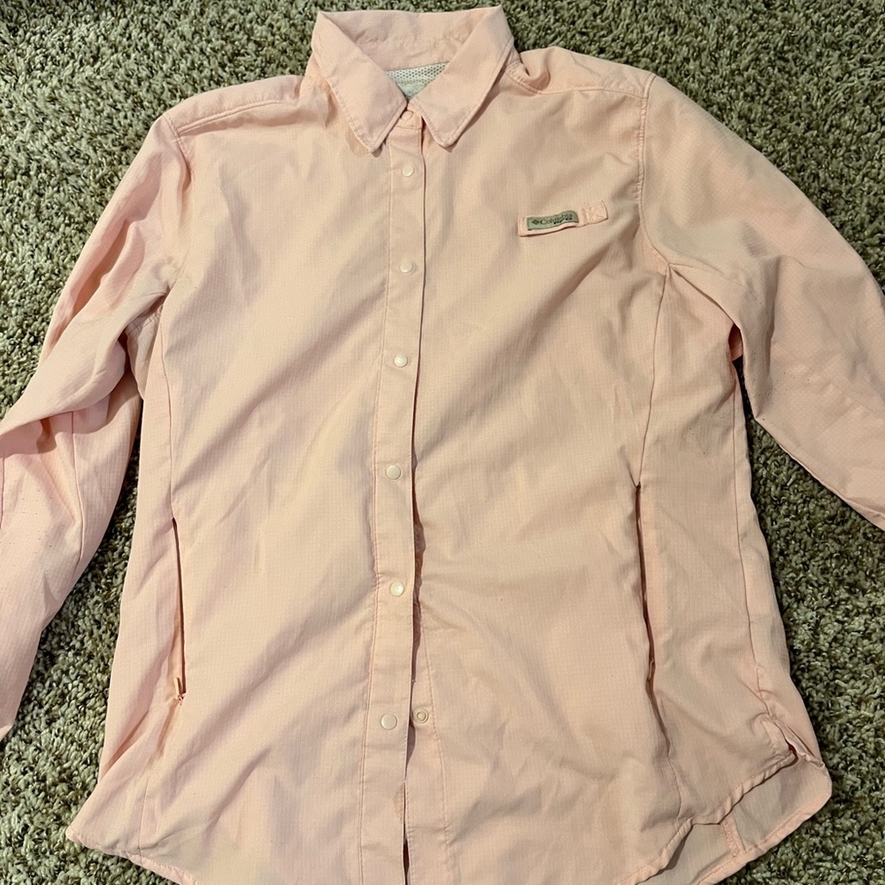 Columbia Pink fishing shirt